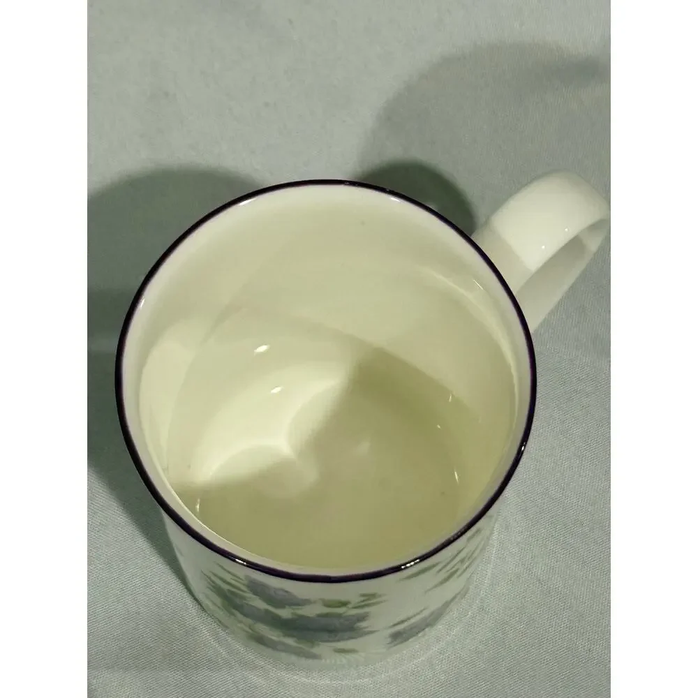 Royal Albert Collection Lilac Lane Bone China Mug England Lilac Floral Coffee